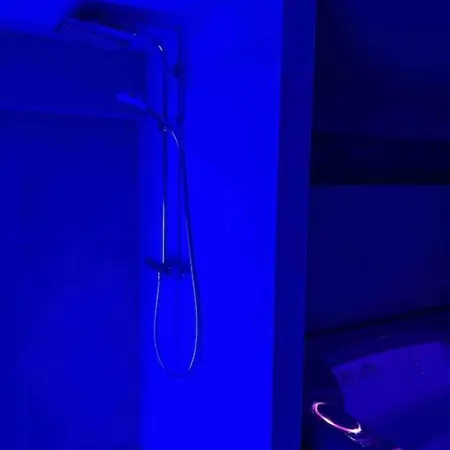 De Maman, Jacuzzi & Hammam Prive Apartment *