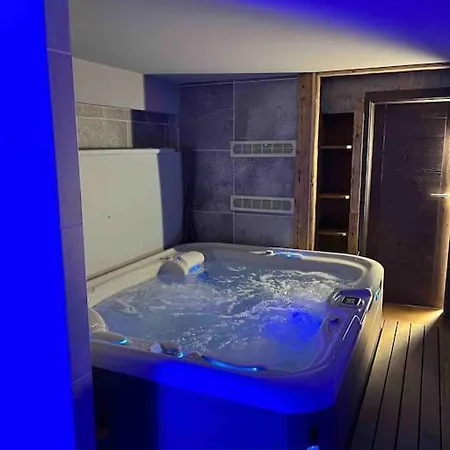Apartment De Maman, Jacuzzi & Hammam Prive