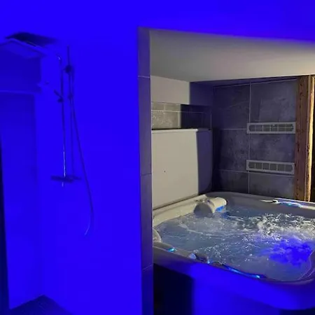 De Maman, Jacuzzi & Hammam Prive Apartment *